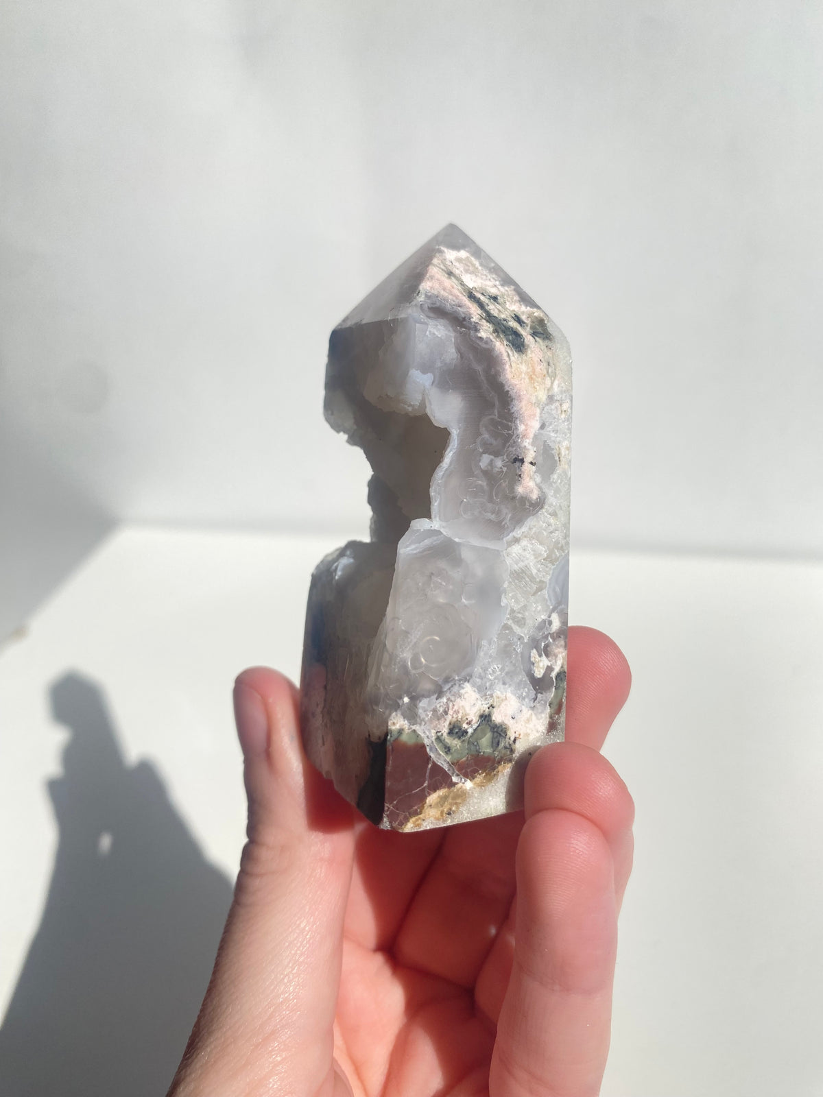 UV Reactive Agate Tower
