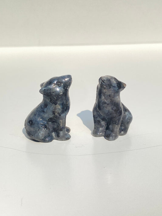Larvikite Wolf