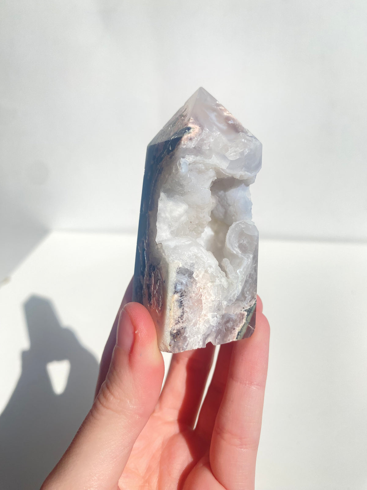UV Reactive Agate Tower